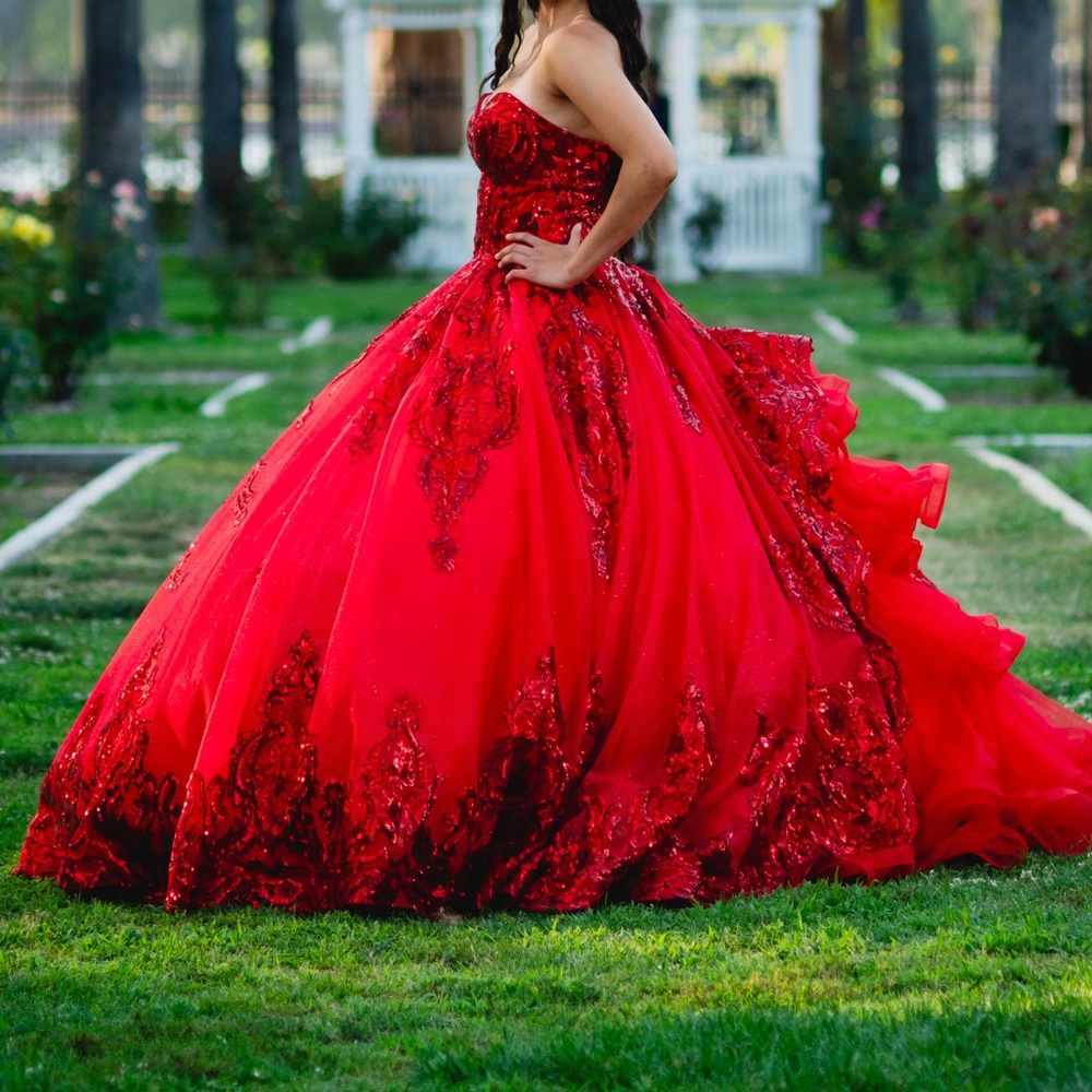 Elegant Red Strapless Sweet 16 - Quinceañera Dress